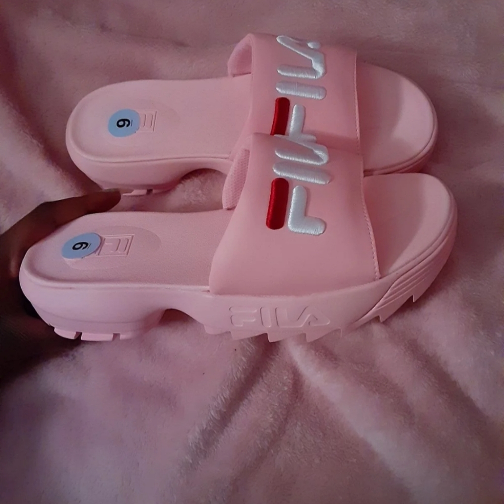 2-toned Pink Fila Slides